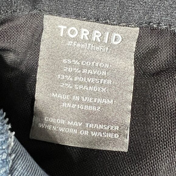 Torrid Bombshell Flare Jeans Premium Stretch High-Rise Womens 18 Tall 36x33 Blue - Picture 13 of 14